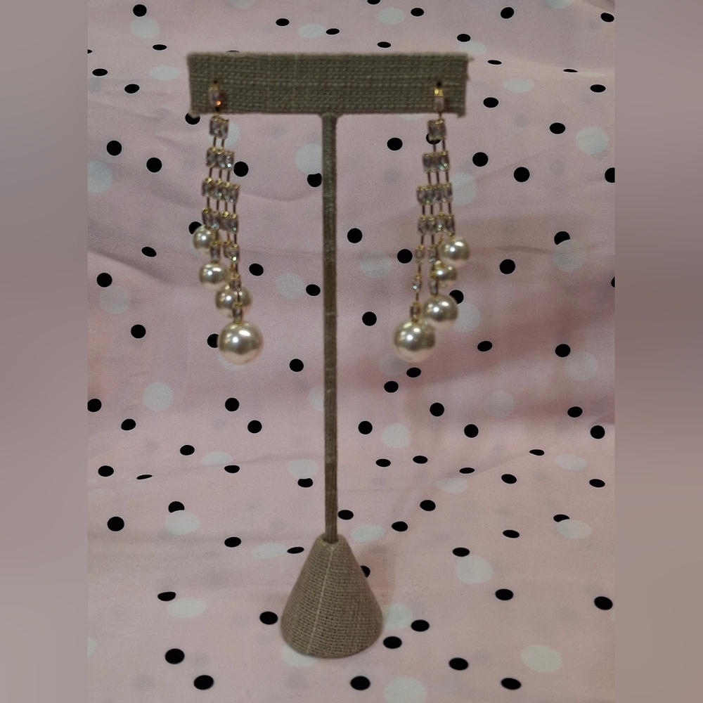 Elegant Pearl Drop Earrings